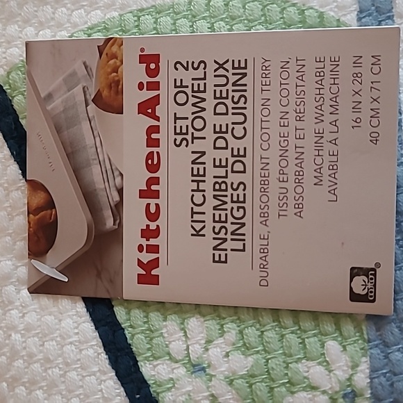 KitchenAid Towels - Picture 3 of 7